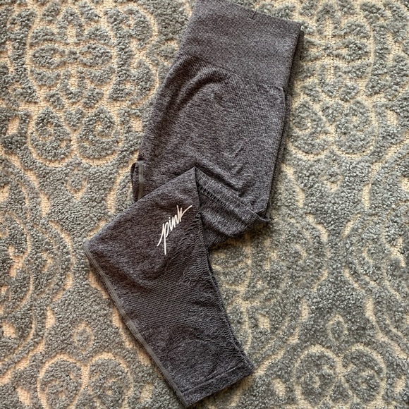 PINK Victoria's Secret Pants - Owner’s Closet! // Victoria’s Secret Pink Leggings